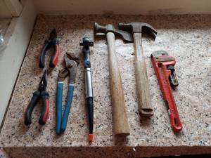 lot 5429 image: Hammer, Ratchet, Pliers and Pipe Wrench