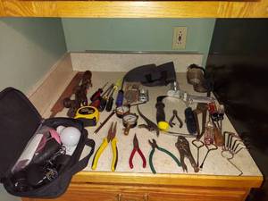lot 5430 image: Assorted Tools