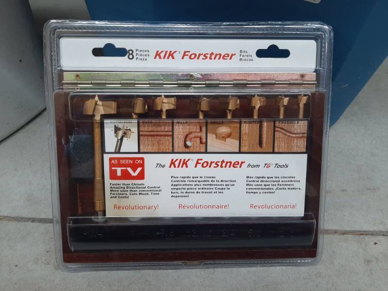 lot 7020 image: 8 Piece KIK Forstner Drill Bit Set
