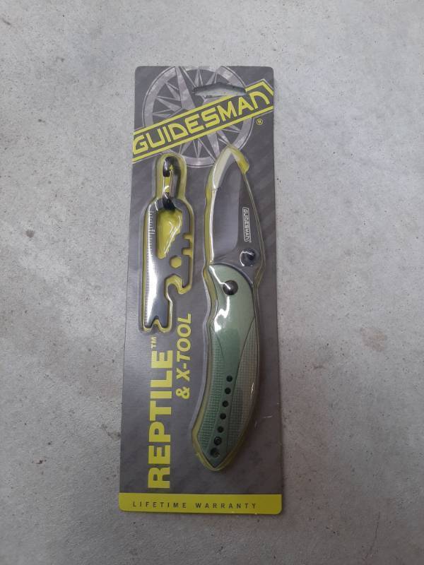 lot 7021 image: Guidesman Reptile And X-tool Folding Knife
