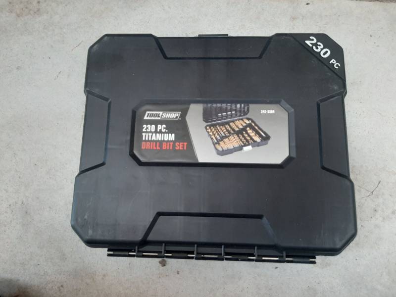 lot 7022 image: Tool Shop Titanium Twist Drill Bit Set - 230 Piece