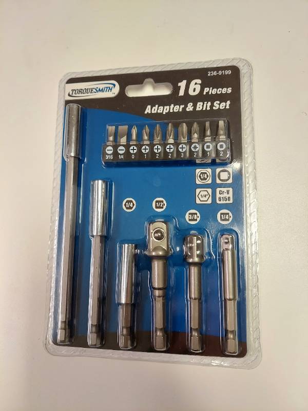 lot 7033 image: Torquesmith 16pc Tool Socket Adapter & Extension Bit Set