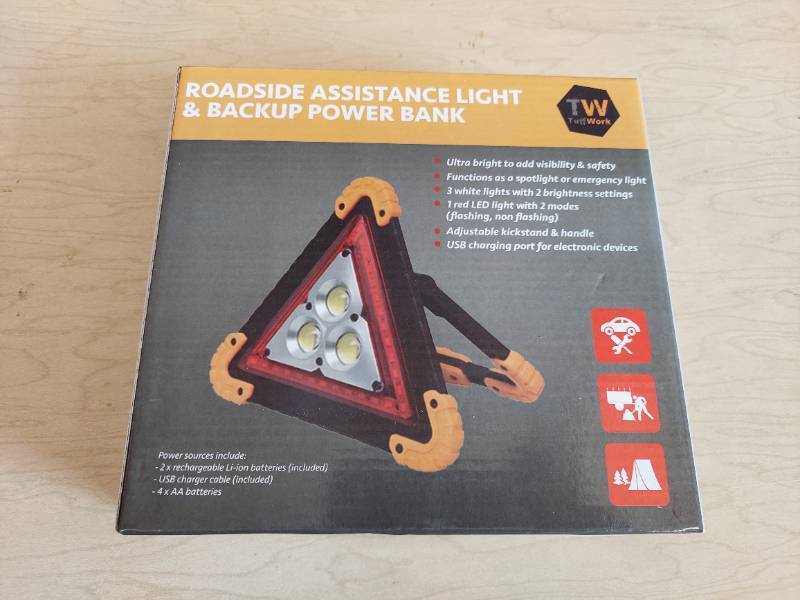 lot 7059 image: Roadside Assistance Light and Backup Power Bank