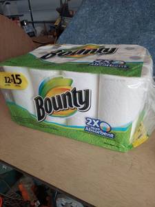lot 1068 image: paper towels - bag is sticky