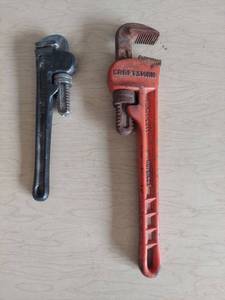 lot 1076 image: Pipe Wrenches