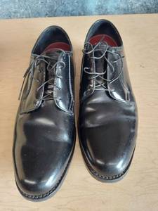 lot 1106 image: shoes 11D