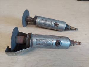 lot 2557 image: Die grinders