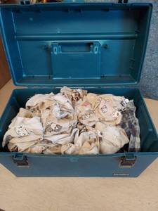 lot 2595 image: toolbox with rags