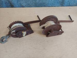 lot 2599 image: boat winches