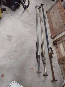 lot 2614 image: 3 load locks