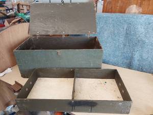 lot 2622 image: foot locker