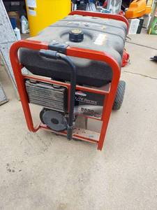 lot 1034 image: Briggs & Stratton Elite Series Portable Generator