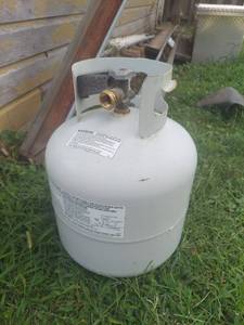 lot 1050 image: LP Tank with OPD Valve - Feels Full