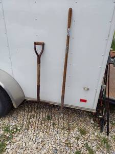 lot 1117 image: Silage Fork and Pitchfork