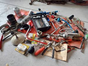 lot 1121 image: assorted automotive tools
