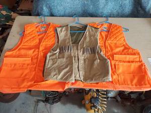lot 1123 image: hunting vests