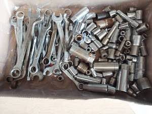 lot 1157 image: assorted sockets and wrenches