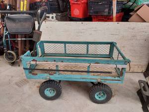 lot 2644 image: garden cart