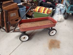 lot 2676 image: Red Wagon