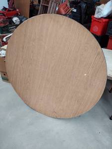 lot 2678 image: 4 ft Round Folding Table