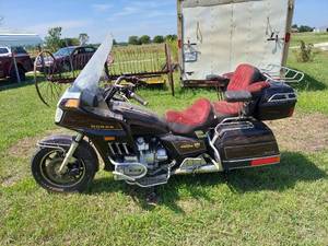lot 1 image: Honda 1200 Goldwing Aspencade