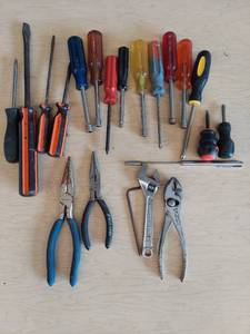 lot 1182 image: assorted Tools