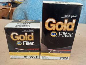 lot 1195 image: fuel and oil filter