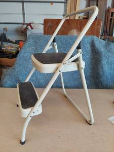 lot 1204 image: step stool