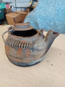 lot 2688 image: kettle