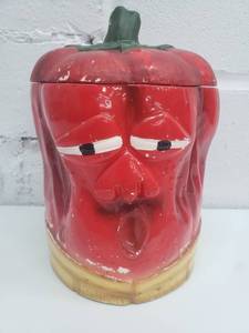 lot 1799 image: Hot Pepper Face Cookie Jar