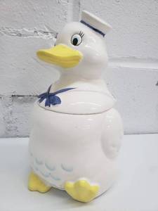 lot 1800 image: Sailor Duck Cookie Jar