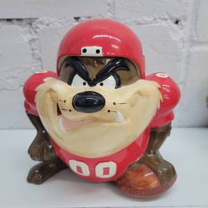 lot 1818 image: Taz Chiefs Jar