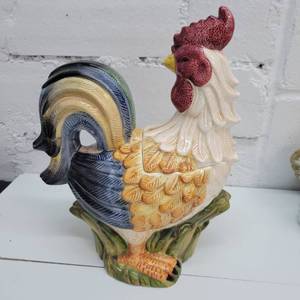 lot 1819 image: Rooster Cookie Jar