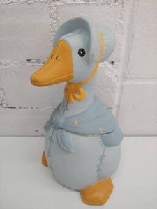 lot 1827 image: Mother Goose Cookie Jar