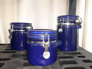 lot 1835 image: Blue Canisters