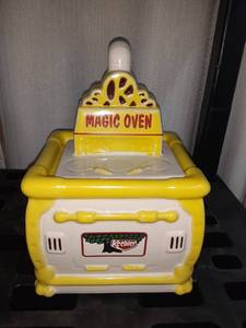 lot 1838 image: Keebler Cookie Jar