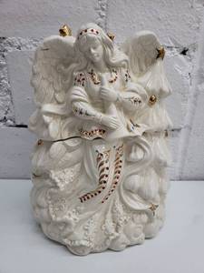 lot 1868 image: Angel Cookie Jar
