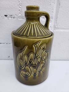 lot 1873 image: Vintage Green Cookie Jar