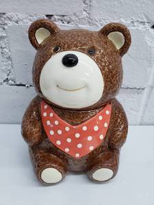 lot 1876 image: Vintage Otagiri Bear Cookie Jar