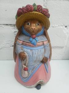 lot 1880 image: Rabbit Cookie Jar