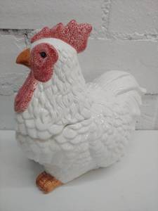 lot 2307 image: Chicken Cookie Jar