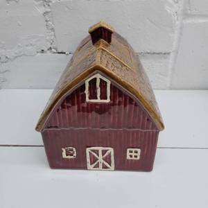 lot 2325 image: Red Barn Cookie Jar
