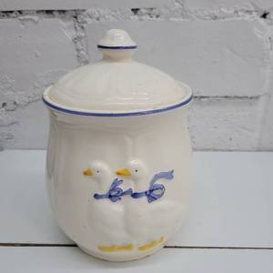 lot 2326 image: Geese Cookie Jar