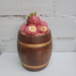 lot 2348 image: Barrel of Apples Cookie Jar