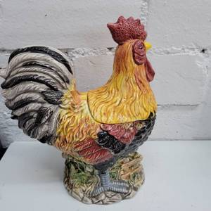 lot 2370 image: Large Rooster Cookie Jar