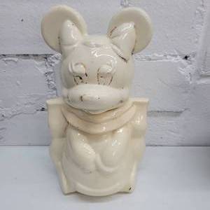 lot 2369 image: 40s MickeyMinnie Cookie Jar