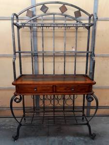 lot 1628 image: Bakers RackWine Bar