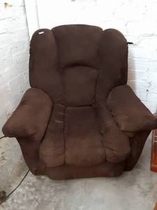 lot 1640 image: Recliner Chair