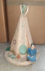 lot 2109 image: Ceramic Teepee