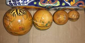 lot 2110 image: Nesting Balls